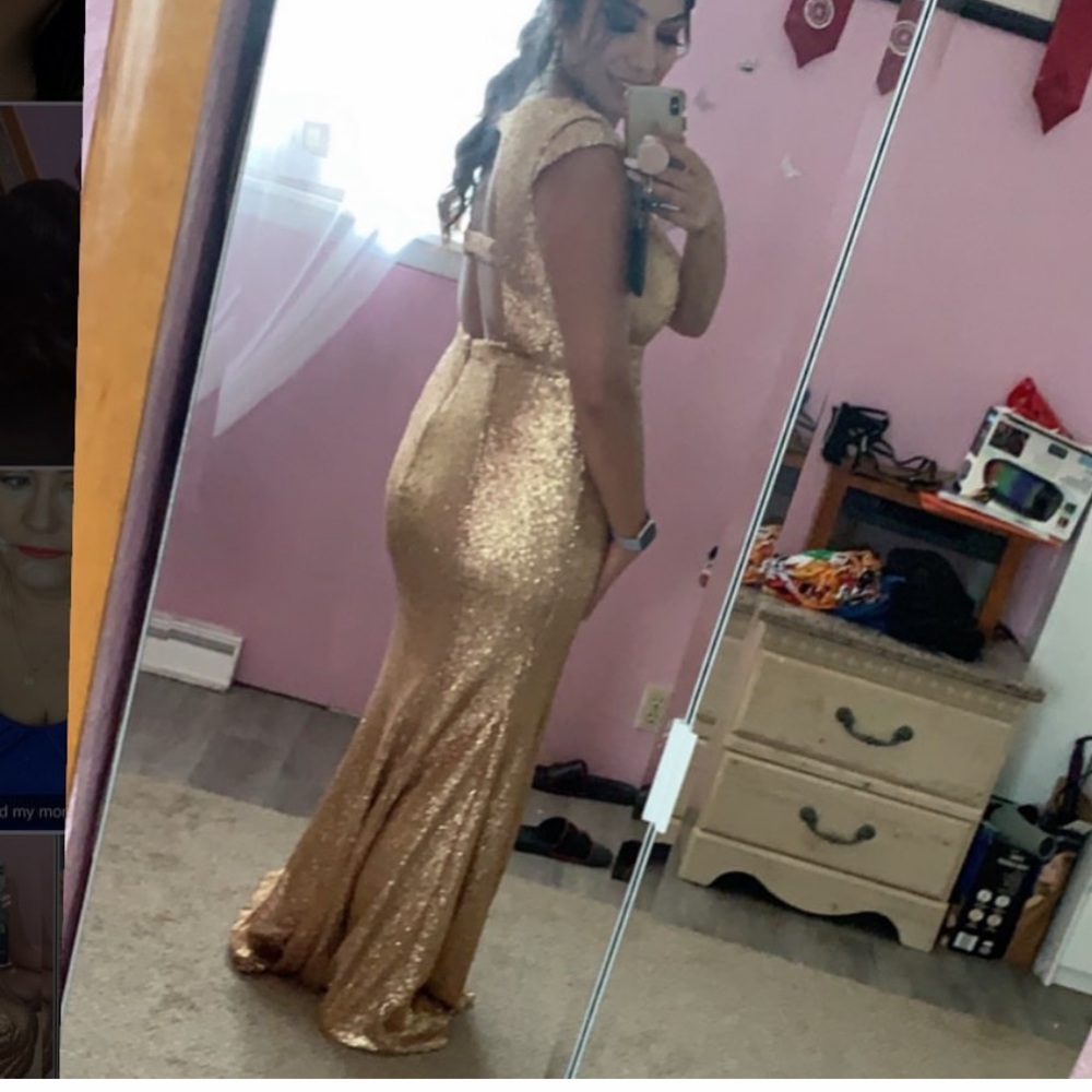 Gold: Trumpet/Mermaid V-neck Floor-Length Sequined